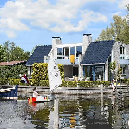 Family With Loosdrechtse Plassen Access *