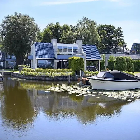 Semesterbostad Family With Loosdrechtse Plassen Access Loosdrecht